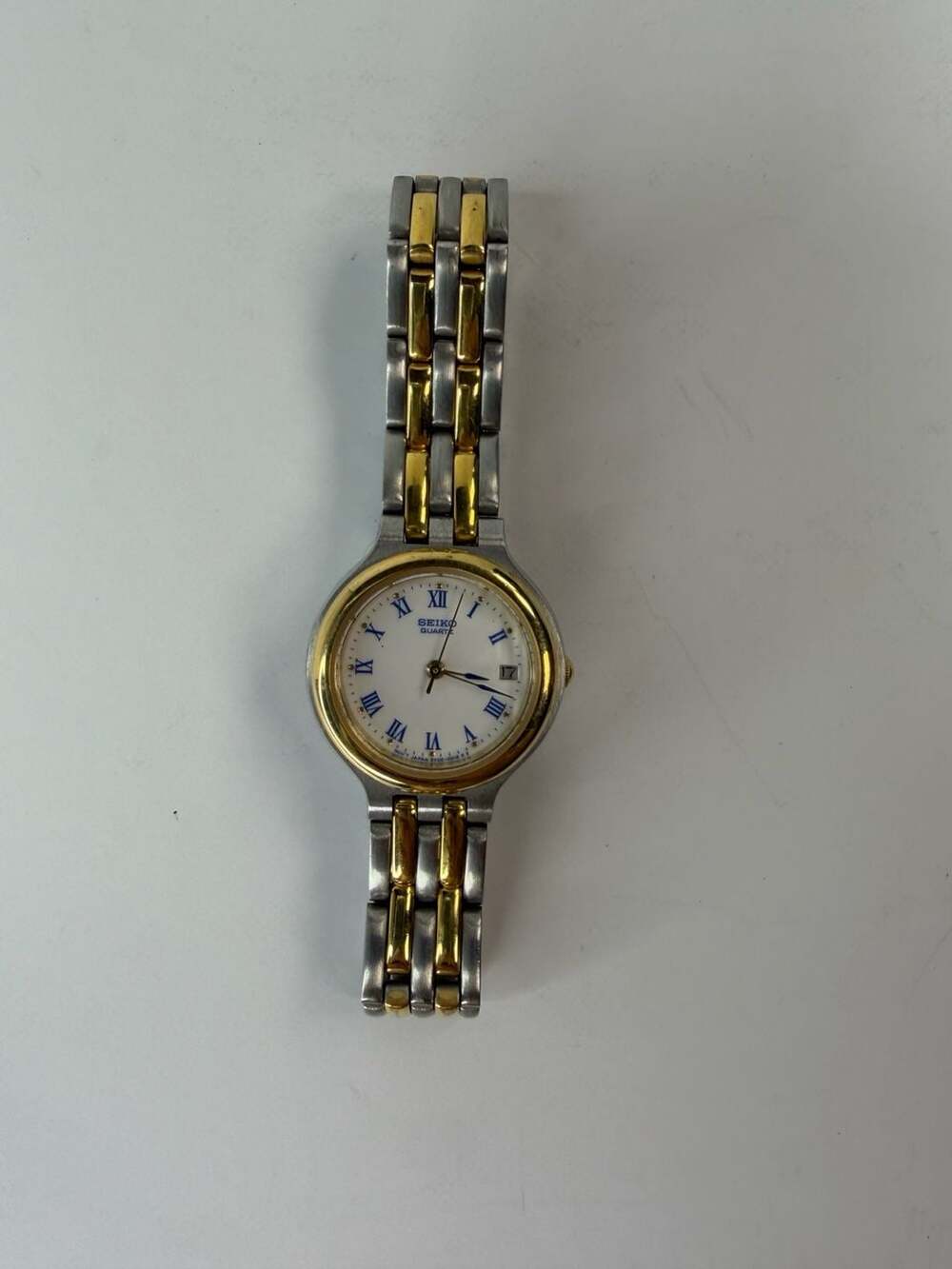 Seiko Quartz Two-Tone Stainless Steel Ladies Watch 3Y52-0B39 Needs Battery